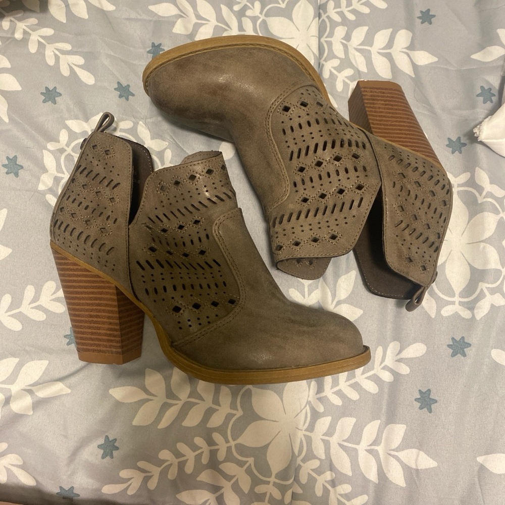 Daisy Fuentes Taupe Perforated Ankle Booties